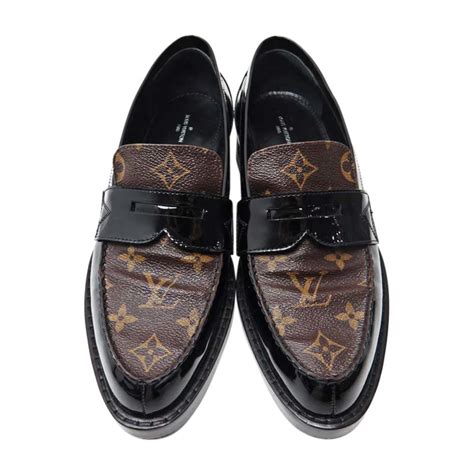 louis vuitton mens brown loafers|More.